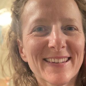 Meet your Posher, Bobbie